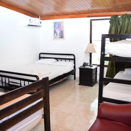 Hotel Roca & Mar Santa Marta  Exterior photo