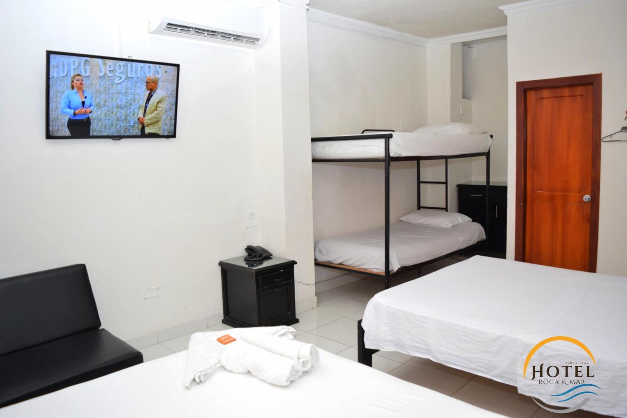 Hotel Roca & Mar Santa Marta  Exterior photo
